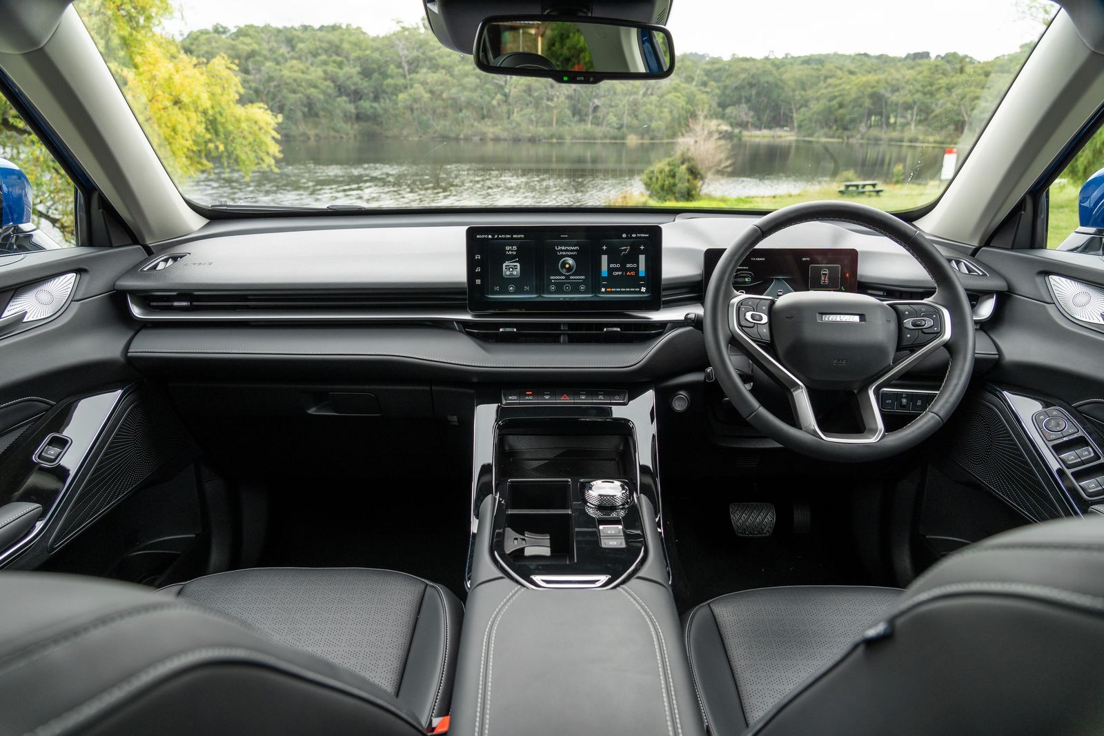 2022 Haval H6 Hybrid v Toyota RAV4 Hybrid comparison