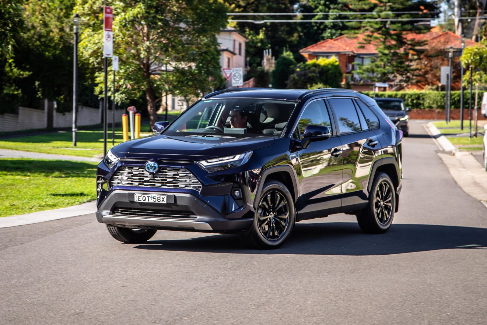 2022 Toyota RAV4 Cruiser Hybrid review | CarExpert