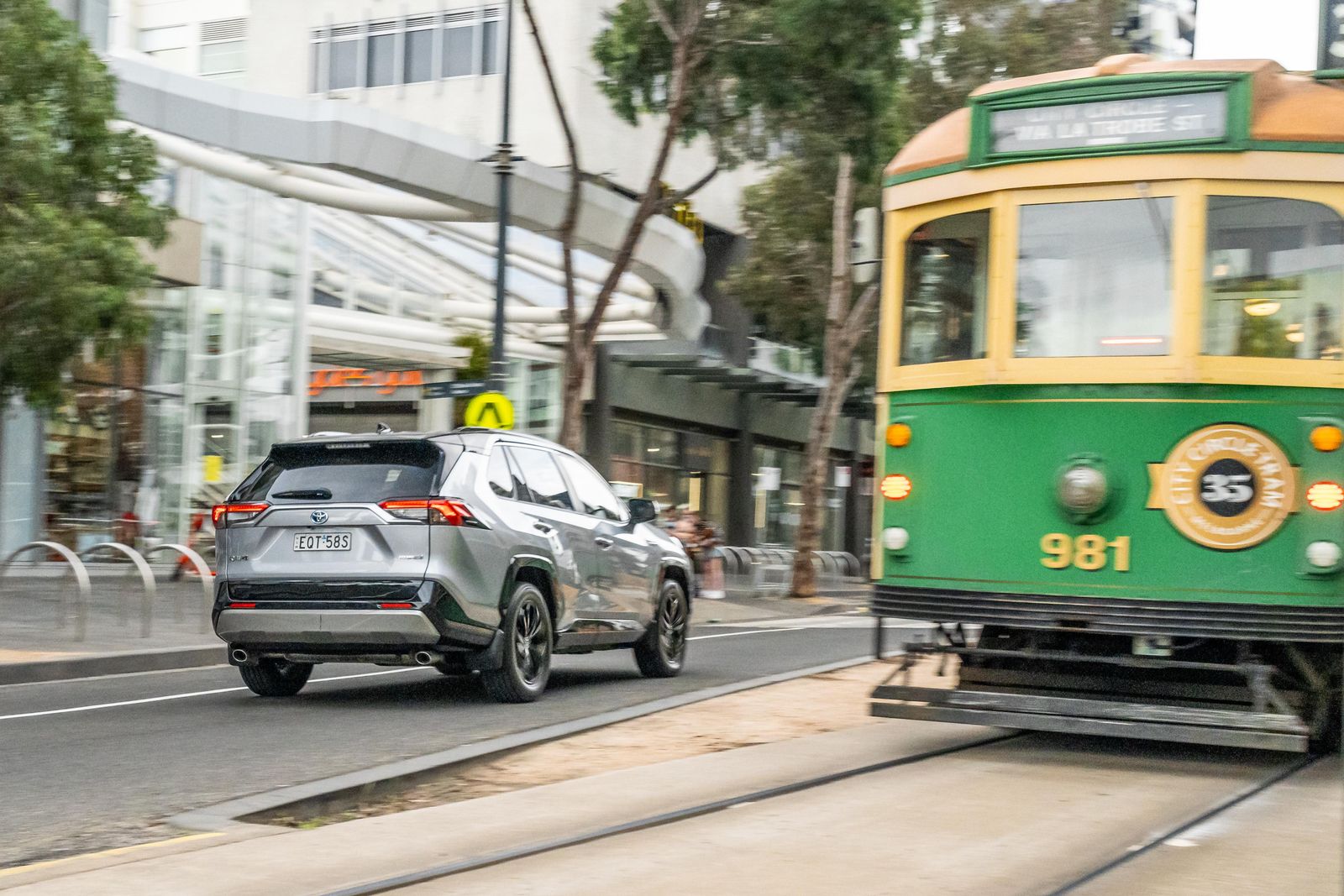 2022 Haval H6 Hybrid v Toyota RAV4 Hybrid comparison
