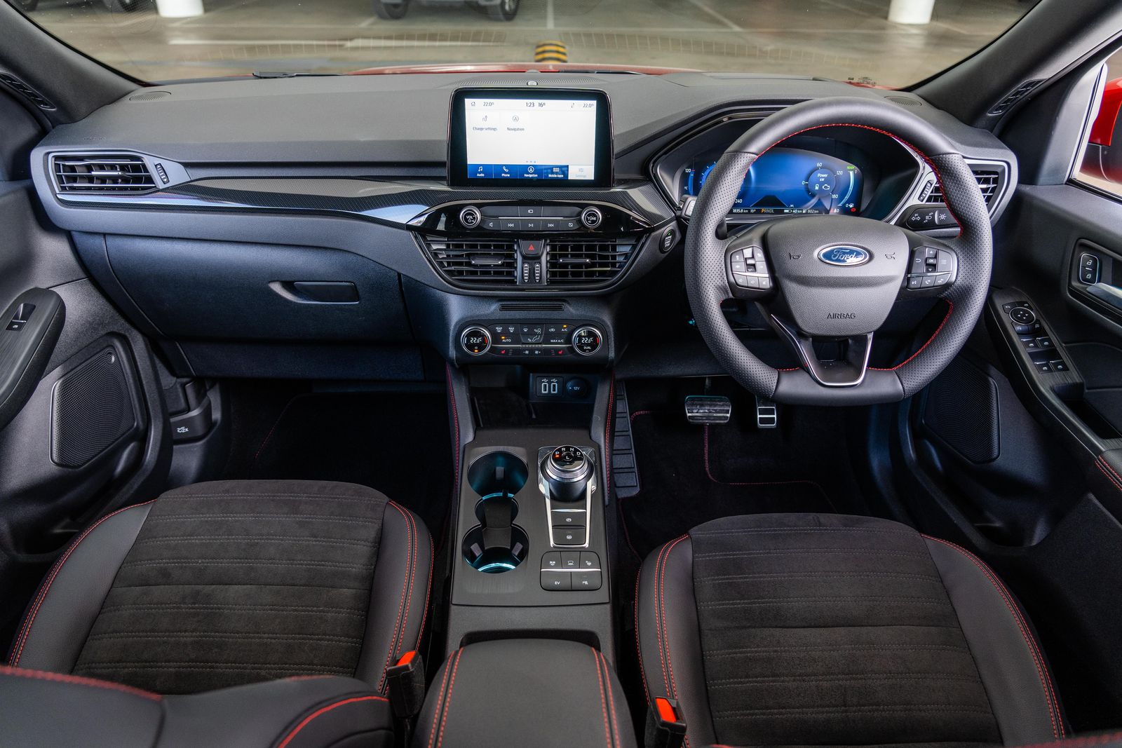 2022 Ford Escape ST-Line PHEV