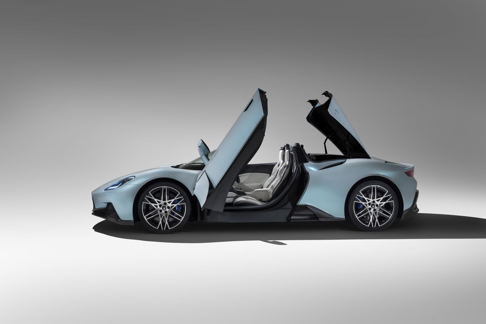 2023 Maserati MC20 and MC20 Cielo price and specs