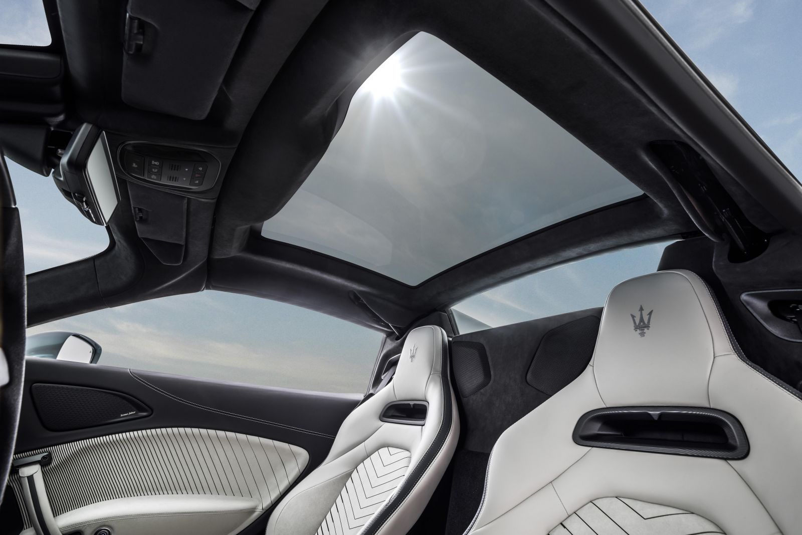 2023 Maserati MC20 and MC20 Cielo price and specs