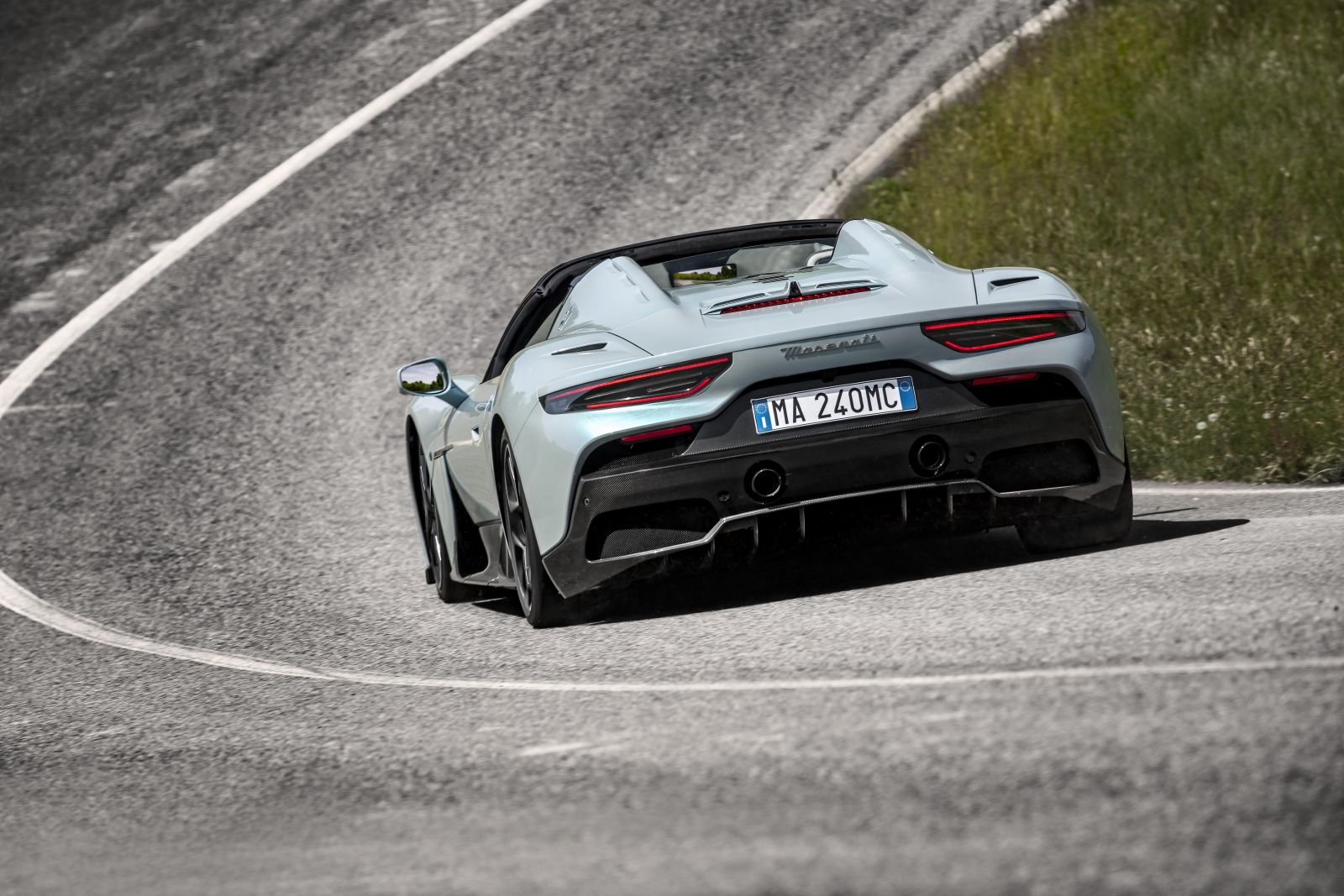 2023 Maserati MC20 and MC20 Cielo price and specs