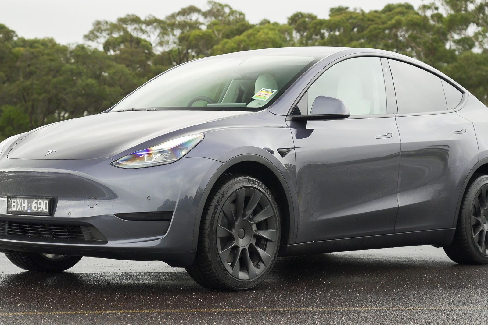 All new cars should be EV by 2027, says Sydney think tank