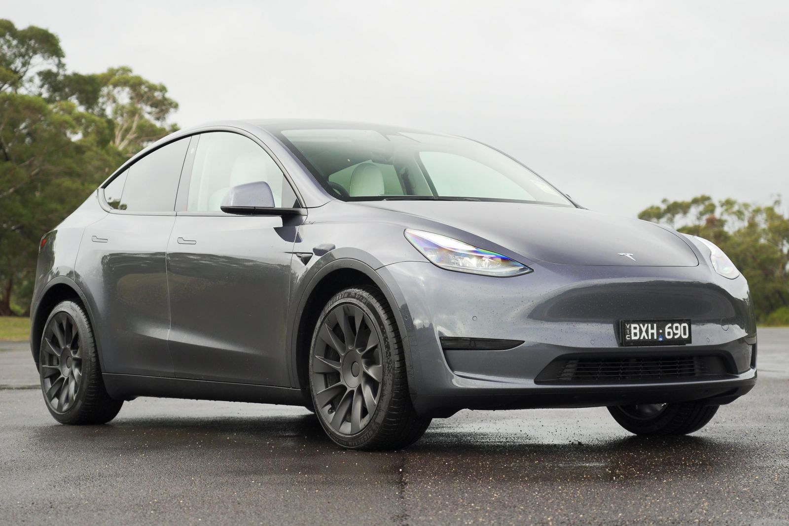 VFACTS: November new vehicle sales show supply is improving