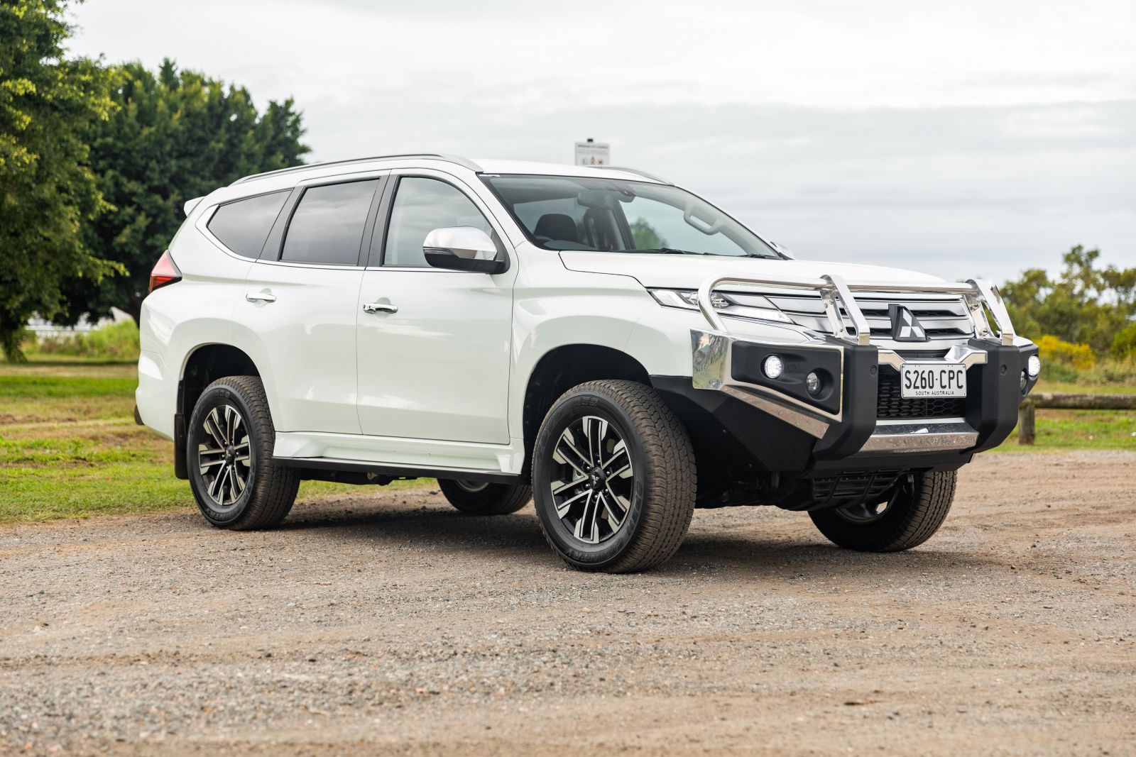 2022 Mitsubishi Pajero Sport GLS