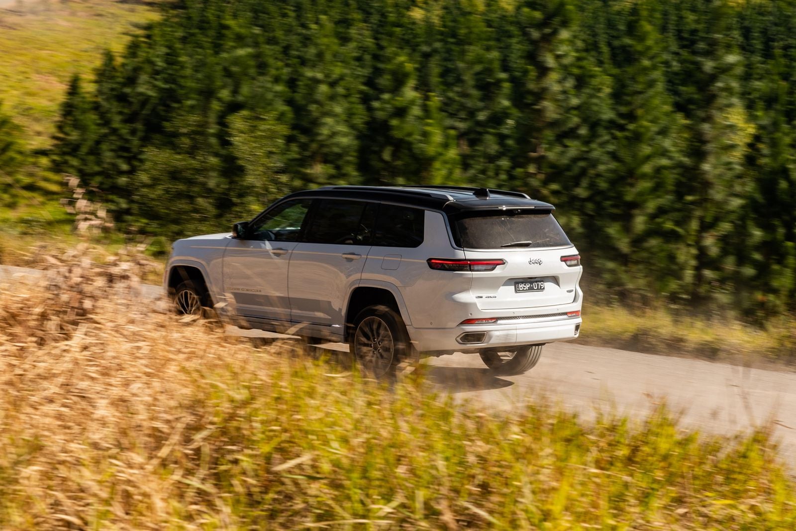 2022 Nissan Patrol v Jeep Grand Cherokee L comparison