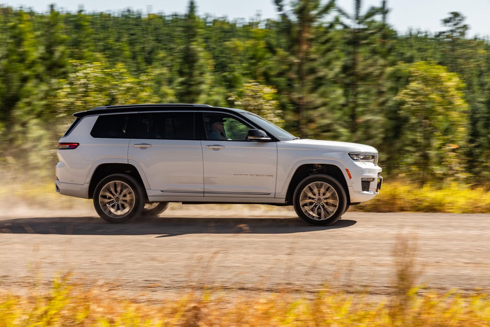 2022 Nissan Patrol v Jeep Grand Cherokee L comparison