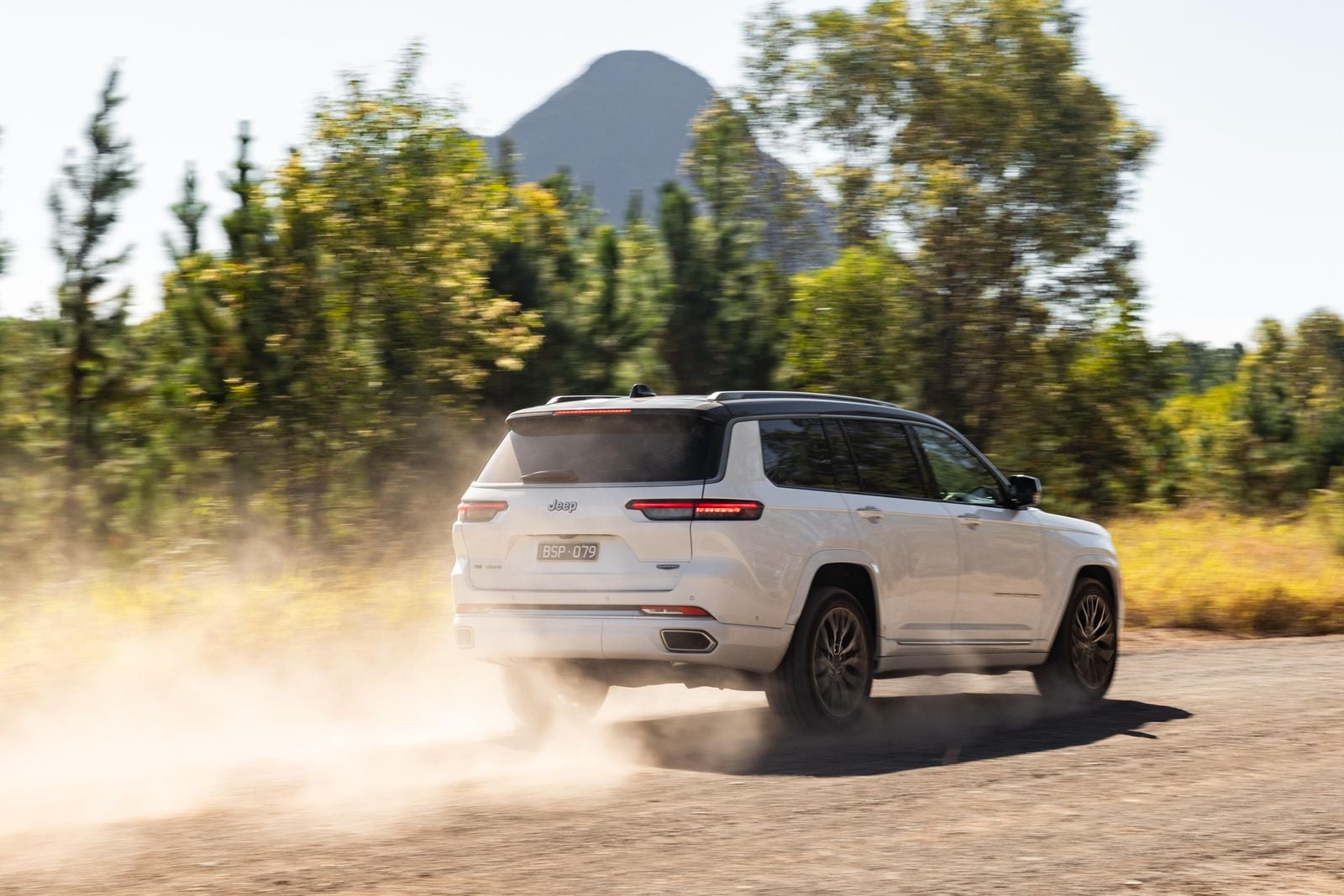 2022 Nissan Patrol v Jeep Grand Cherokee L comparison