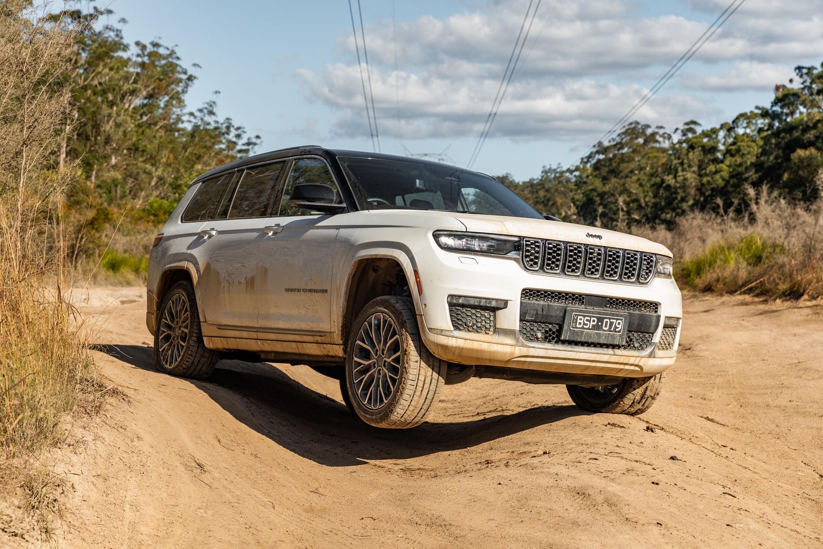 2022 Nissan Patrol v Jeep Grand Cherokee L comparison