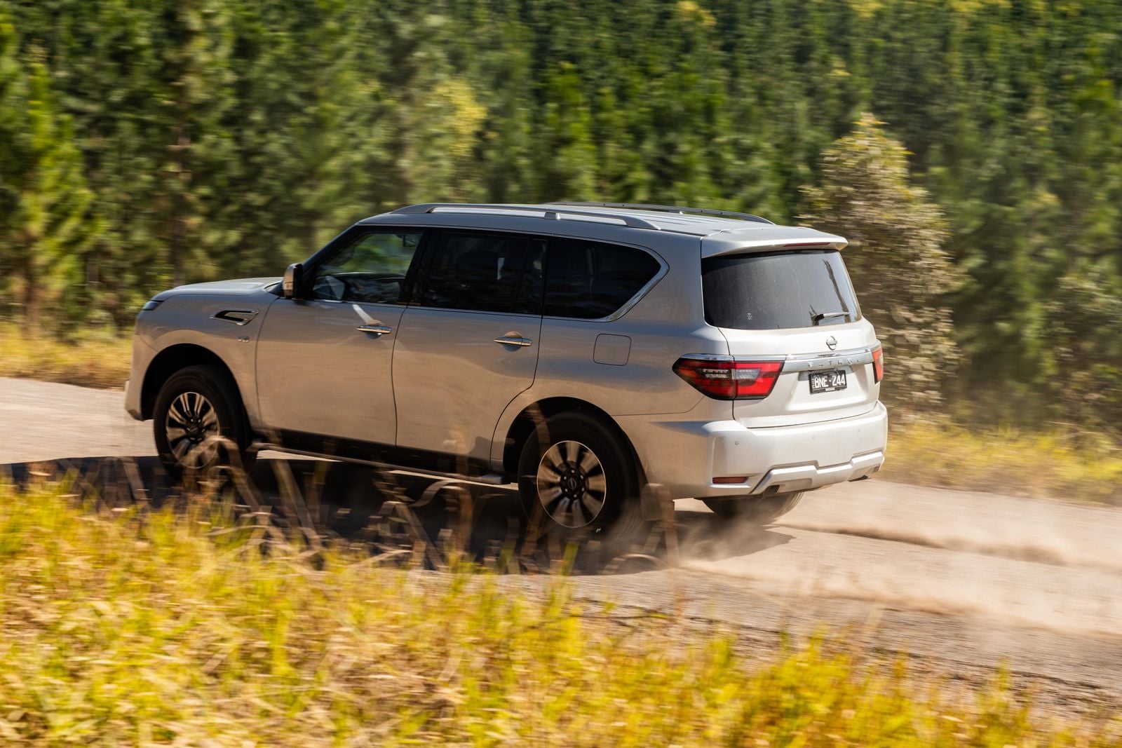 2022 Nissan Patrol v Jeep Grand Cherokee L comparison