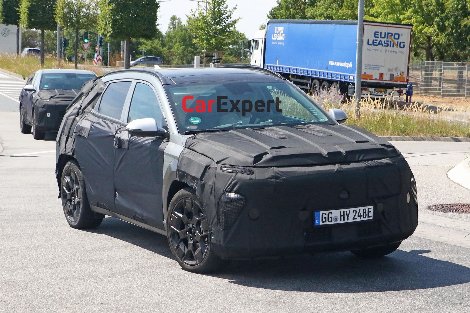 2023 Hyundai Kona production begins November, new Santa Fe next year - report