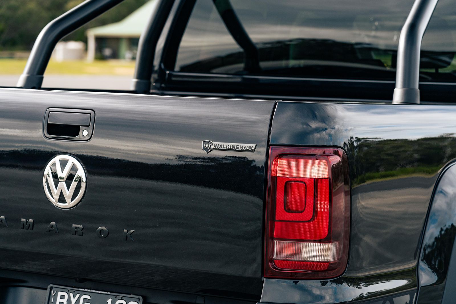 2023 Ford Ranger V6 v 2022 Volkswagen Amarok V6: Dragparison