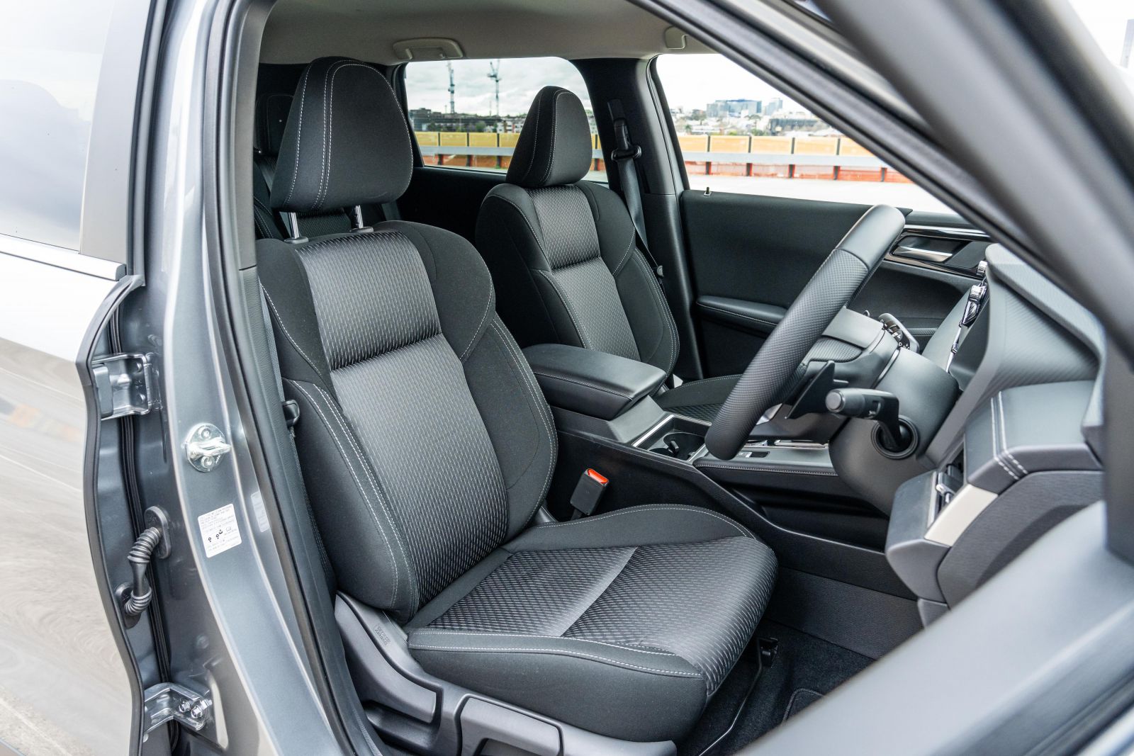 2023 Mitsubishi Outlander LS