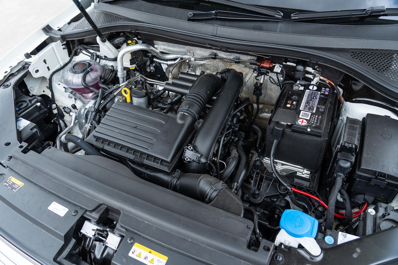 Mitsubishi Outlander v Volkswagen Tiguan Allspace v Honda CR-V comparison