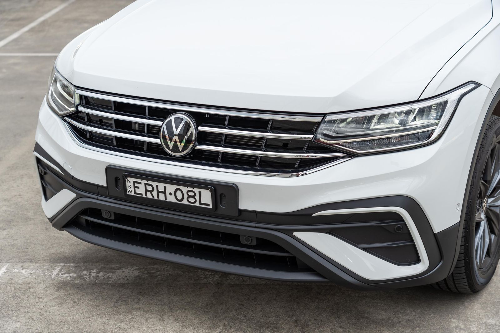 Mitsubishi Outlander v Volkswagen Tiguan Allspace v Honda CR-V comparison