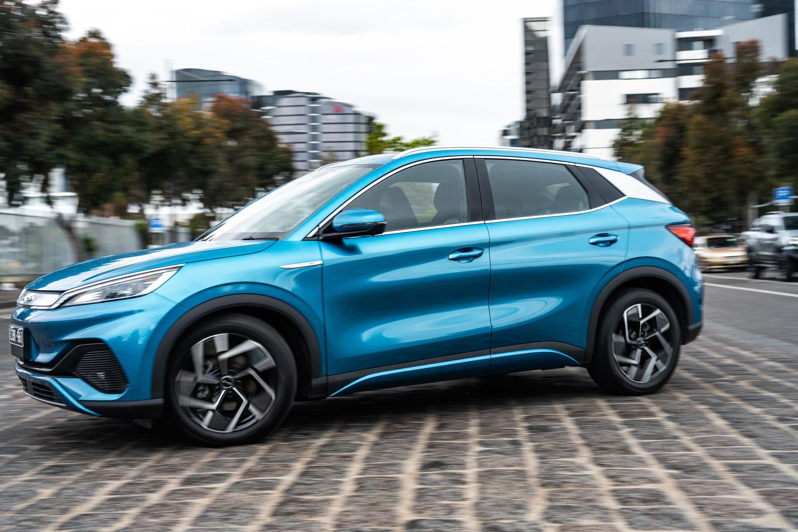BYD to sell 100,000 EVs to rental company Sixt