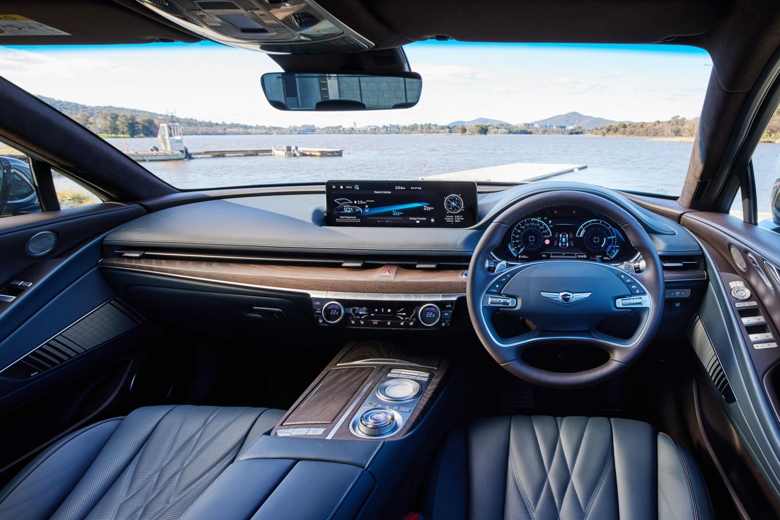 2023 Genesis Electrified G80