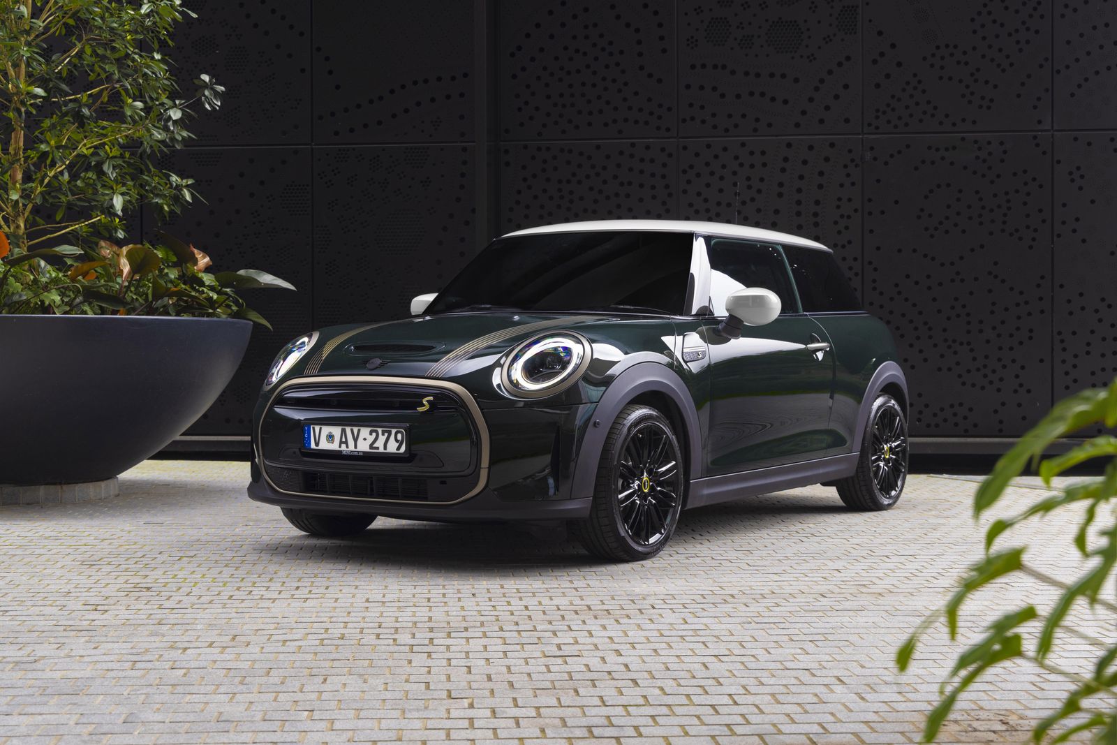 2023 Mini Electric Hatch Resolute Edition