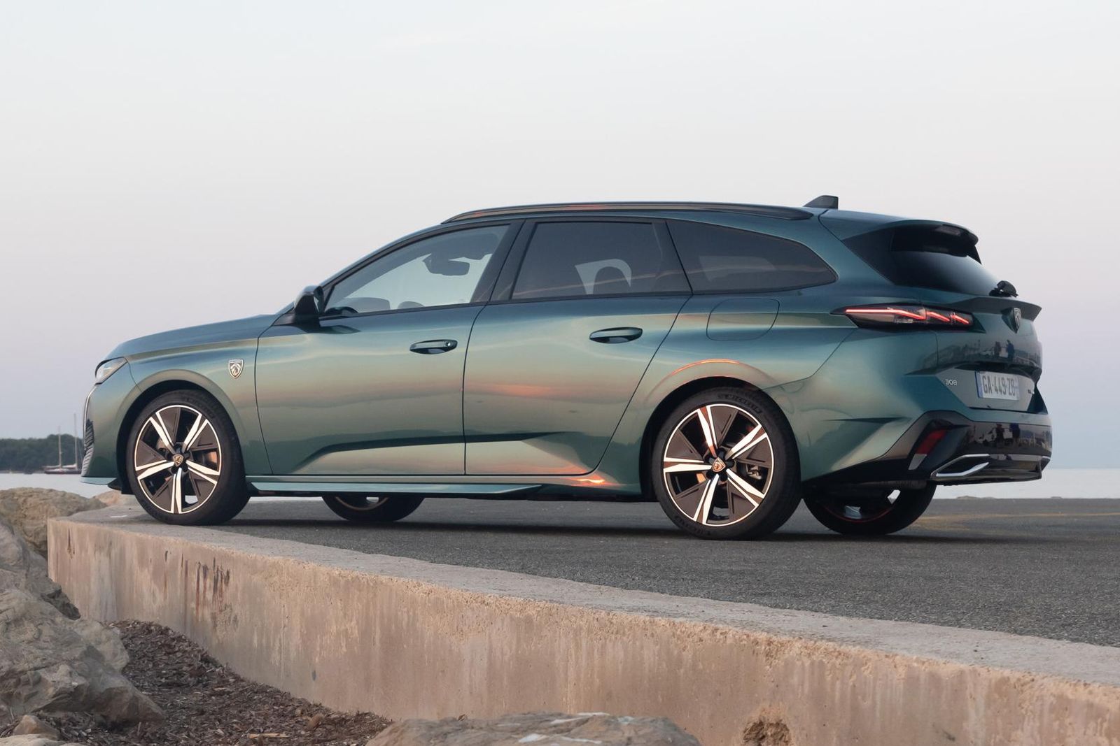 2023 Peugeot 308 price and specs