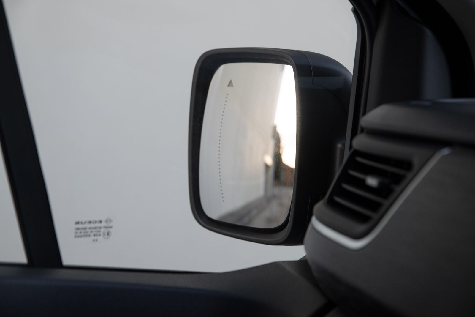 2023 Renault Trafic