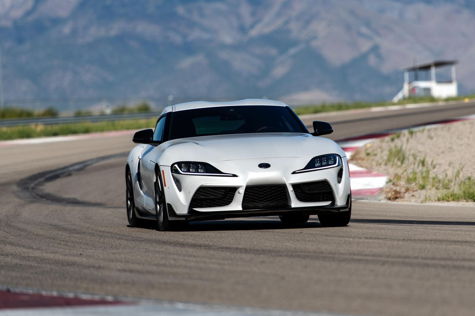 2023 Toyota GR Supra manual