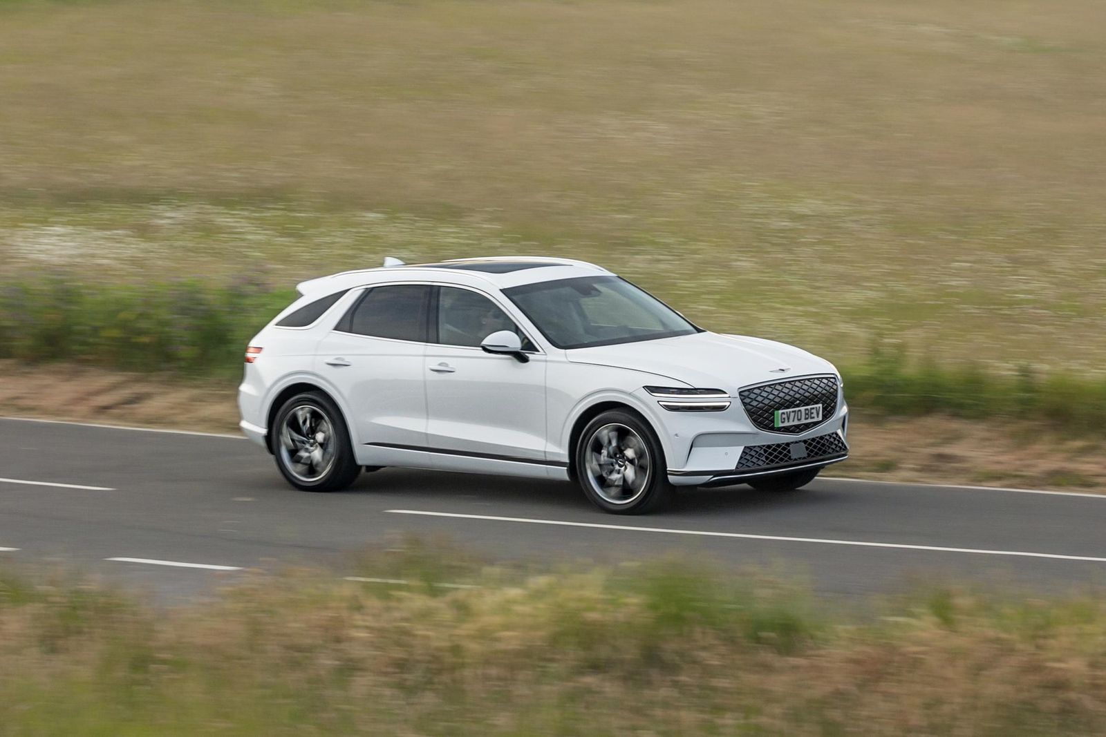 2023 Genesis Electrified GV70 price and specs