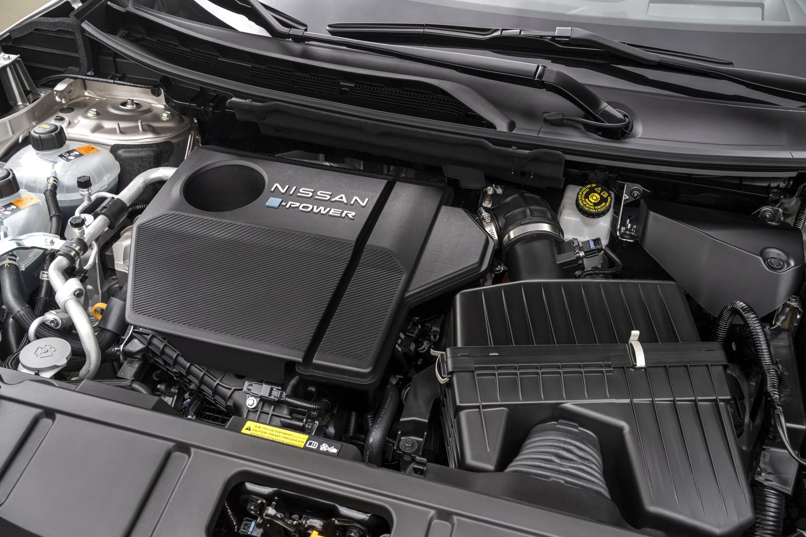 Nissan X-Trail e-Power hybrid AWD here early 2023
