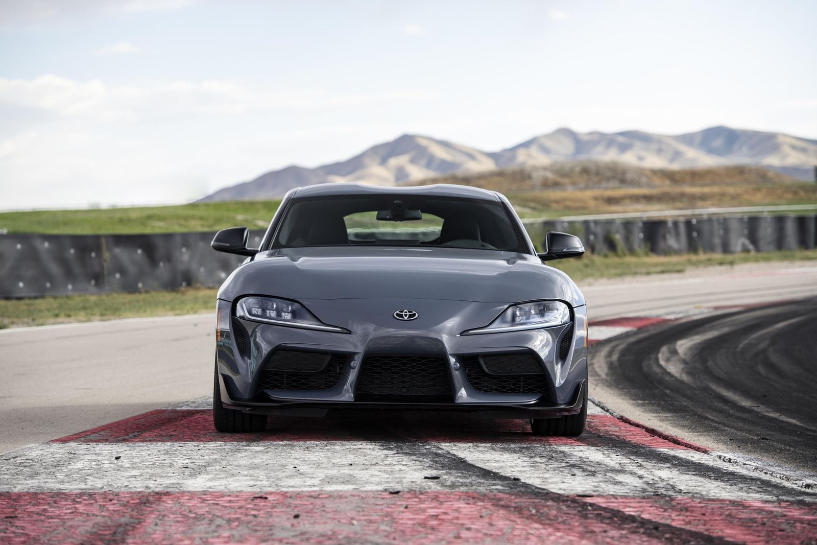 2023 Toyota GR Supra manual