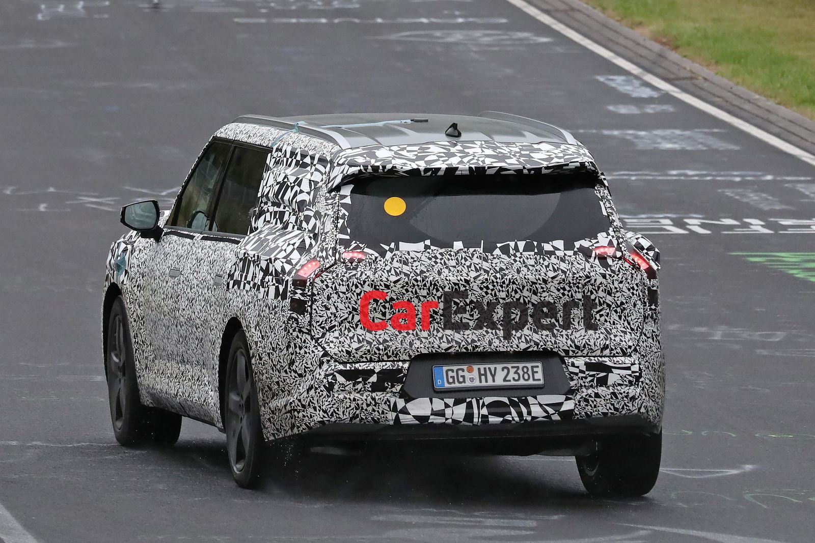 2023 Kia EV9 spied, as reveal nears