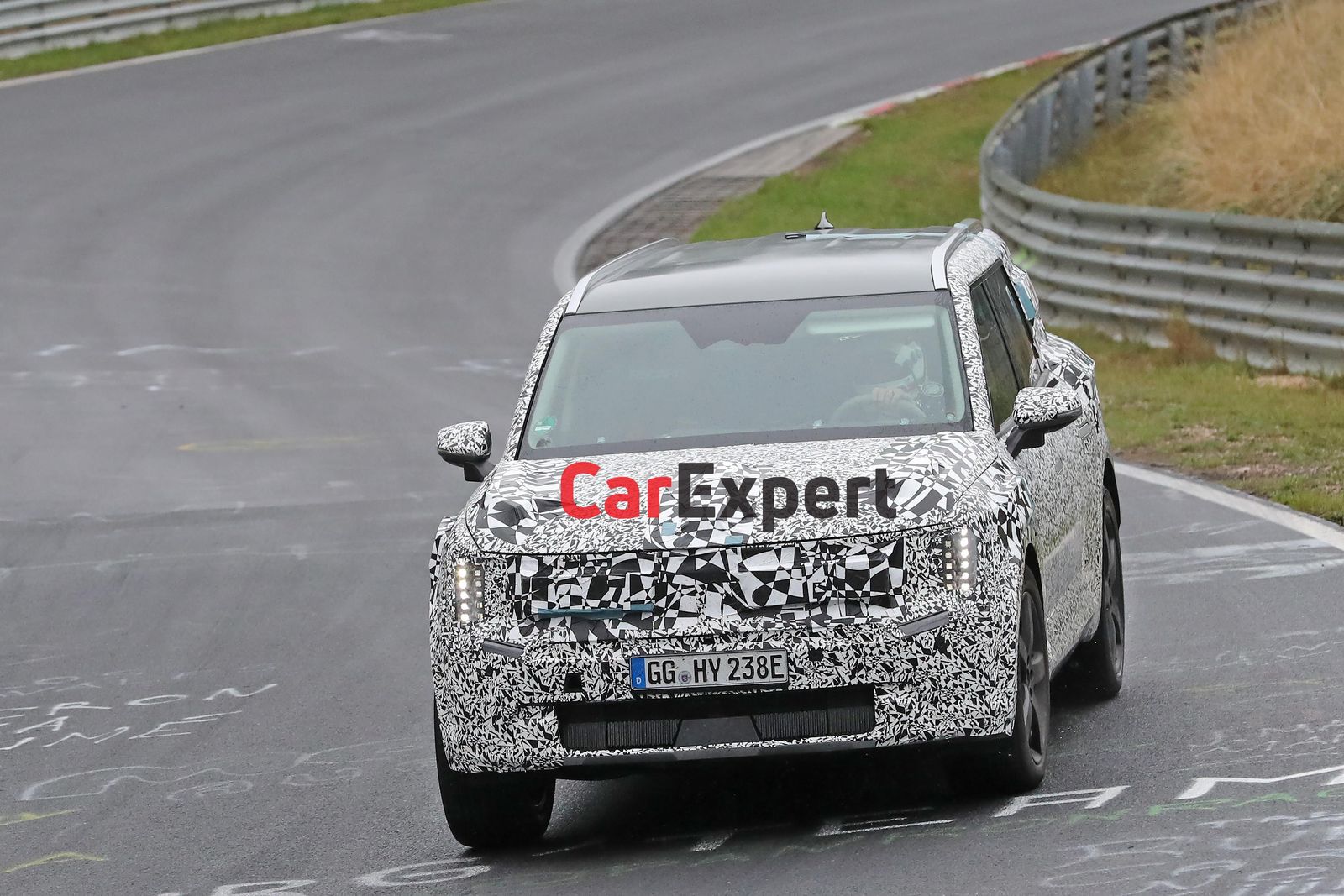 2023 Kia EV9 spied, as reveal nears
