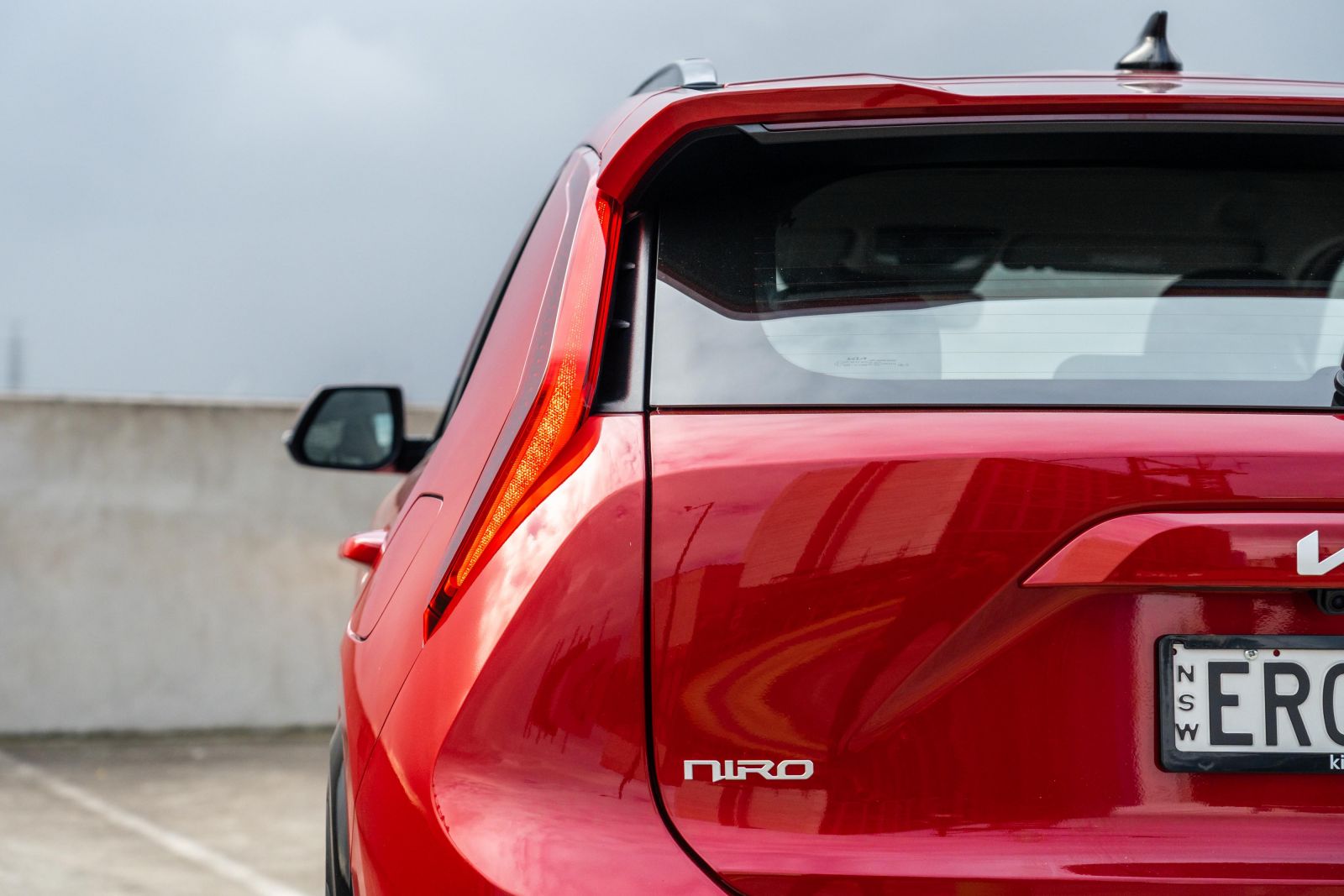 2023 Kia Niro Hybrid S