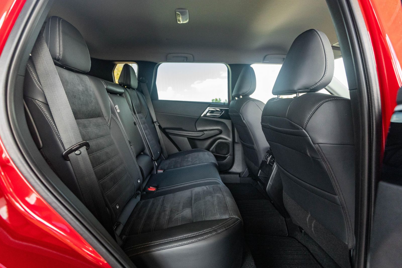 2023 Mitsubishi Outlander PHEV Aspire