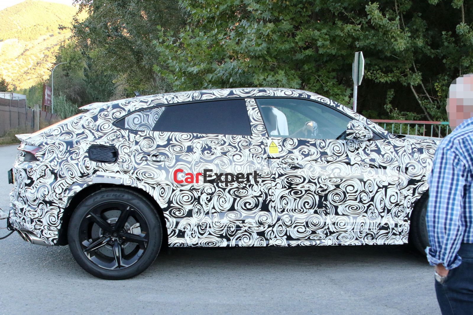 2024 Lamborghini Urus PHEV spied in production form