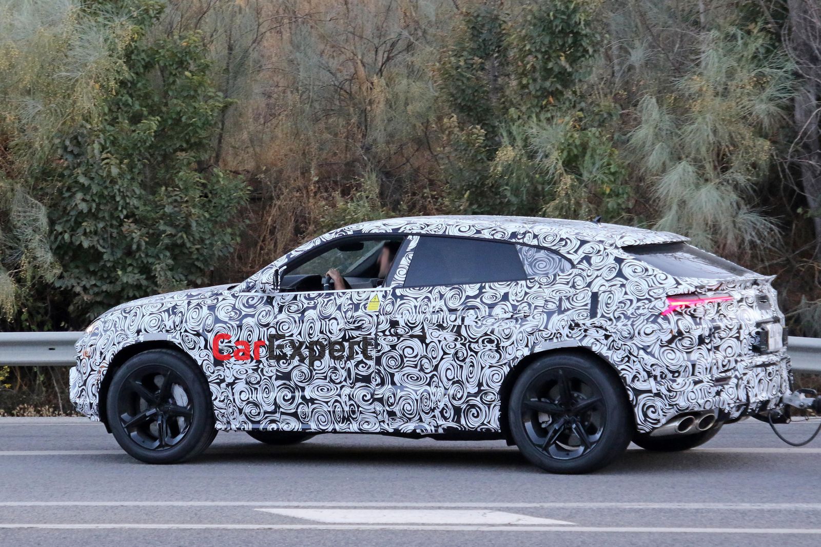 2024 Lamborghini Urus PHEV spied in production form