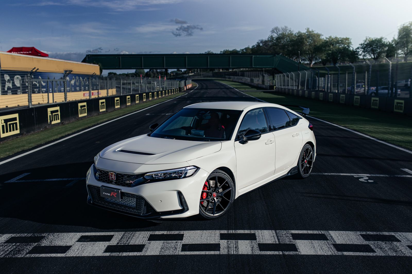 2023 Honda Civic Type R priced from $72,600 drive-away