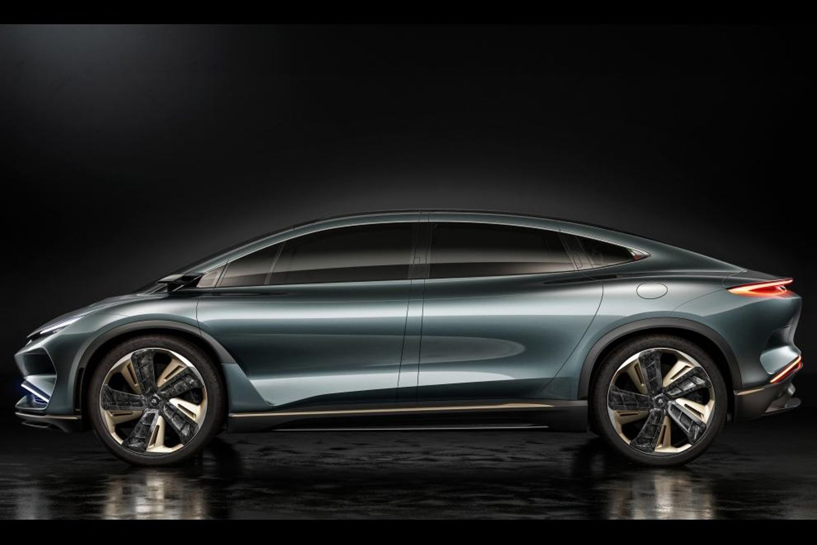 Italian startup reveals EV SUV penned by ex-Lamborghini design boss