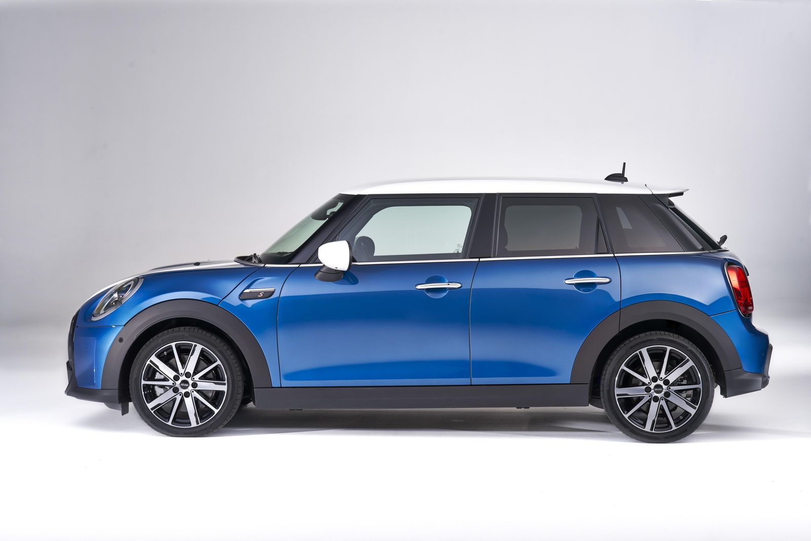 Mini could introduce Volkswagen Golf rival - report