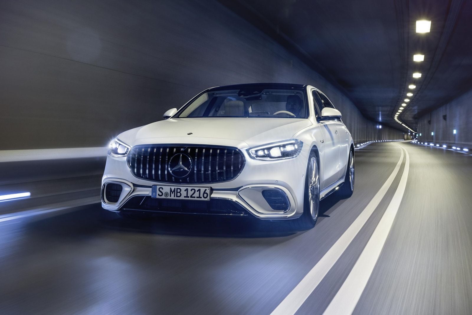 Mercedes-AMG S63 E Performance V8 plug-in hybrid revealed