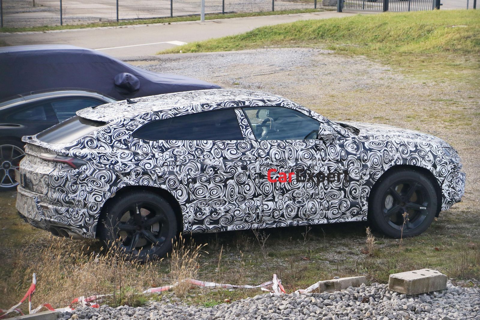 2024 Lamborghini Urus PHEV spied again | CarExpert