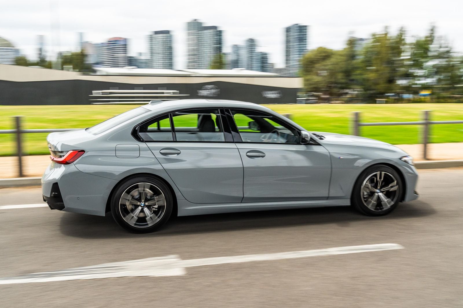2023 BMW 320i