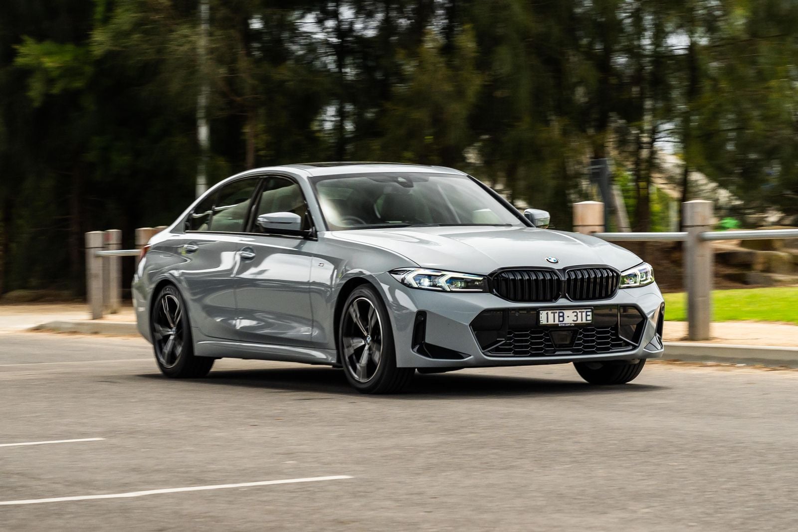 2023 BMW 320i