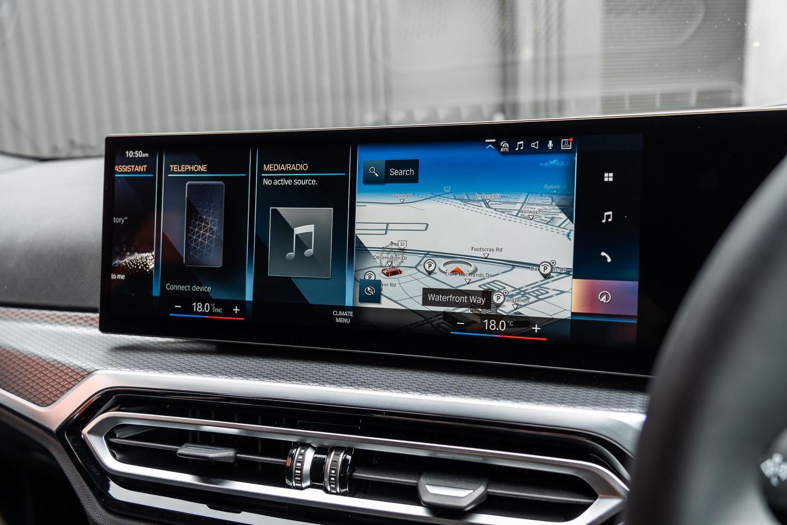 2023 BMW 320i