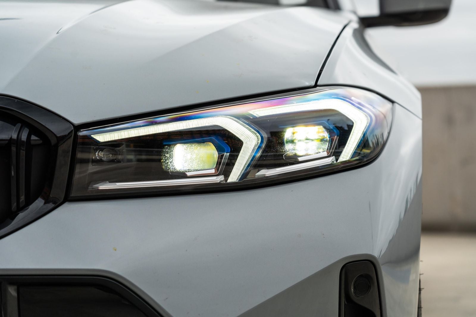2023 BMW 320i