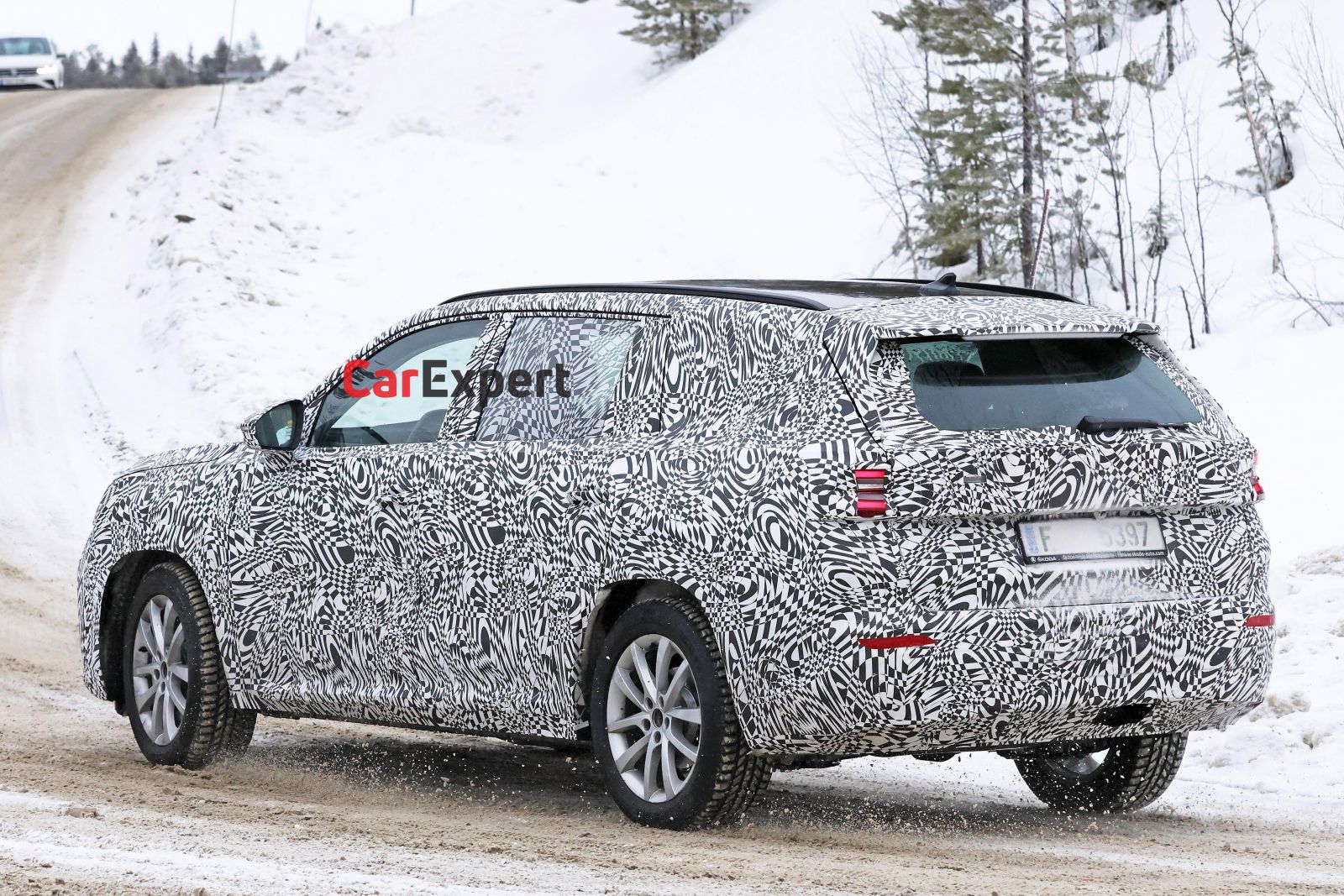 Next-generation Skoda Kodiaq shows off its curves