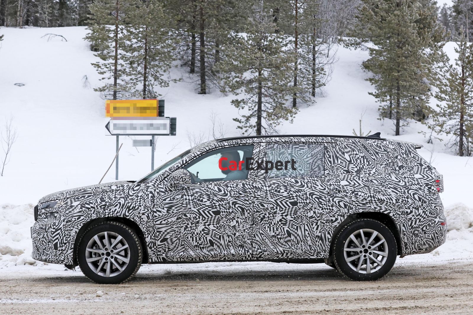 Next-generation Skoda Kodiaq shows off its curves