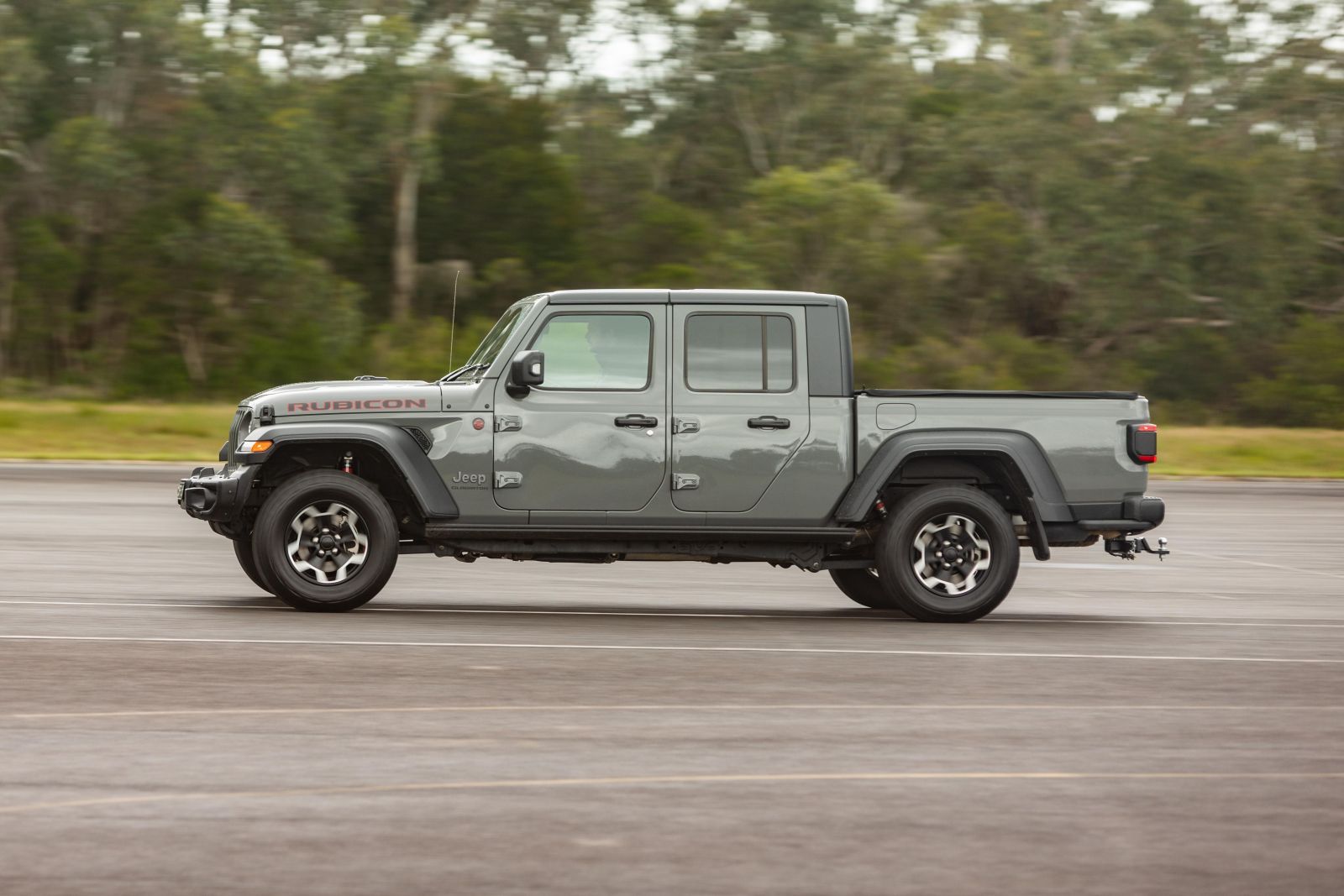 2023 Jeep Gladiator price and specs