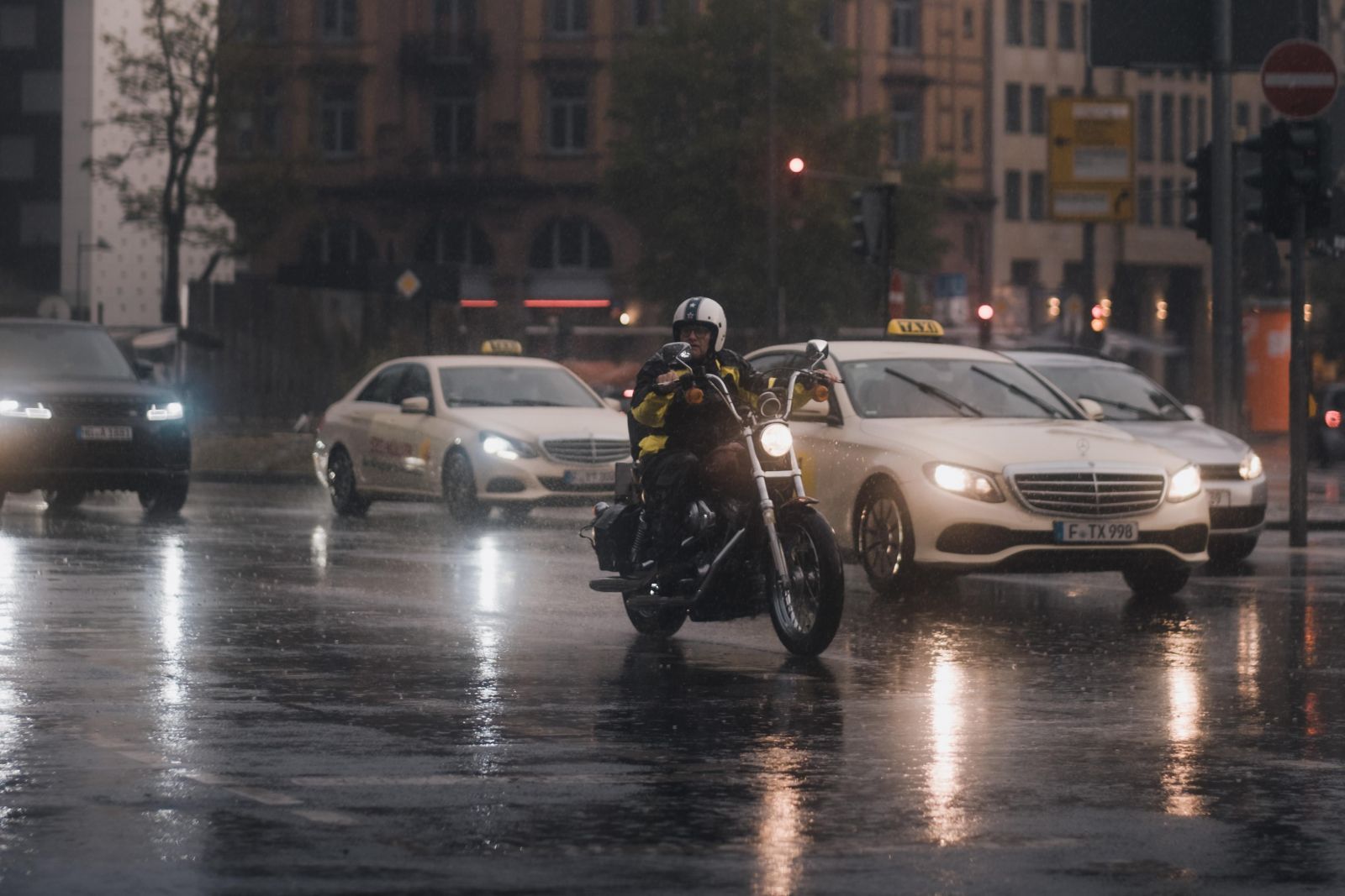 Countries form bloc to block EU petrol, diesel car ban