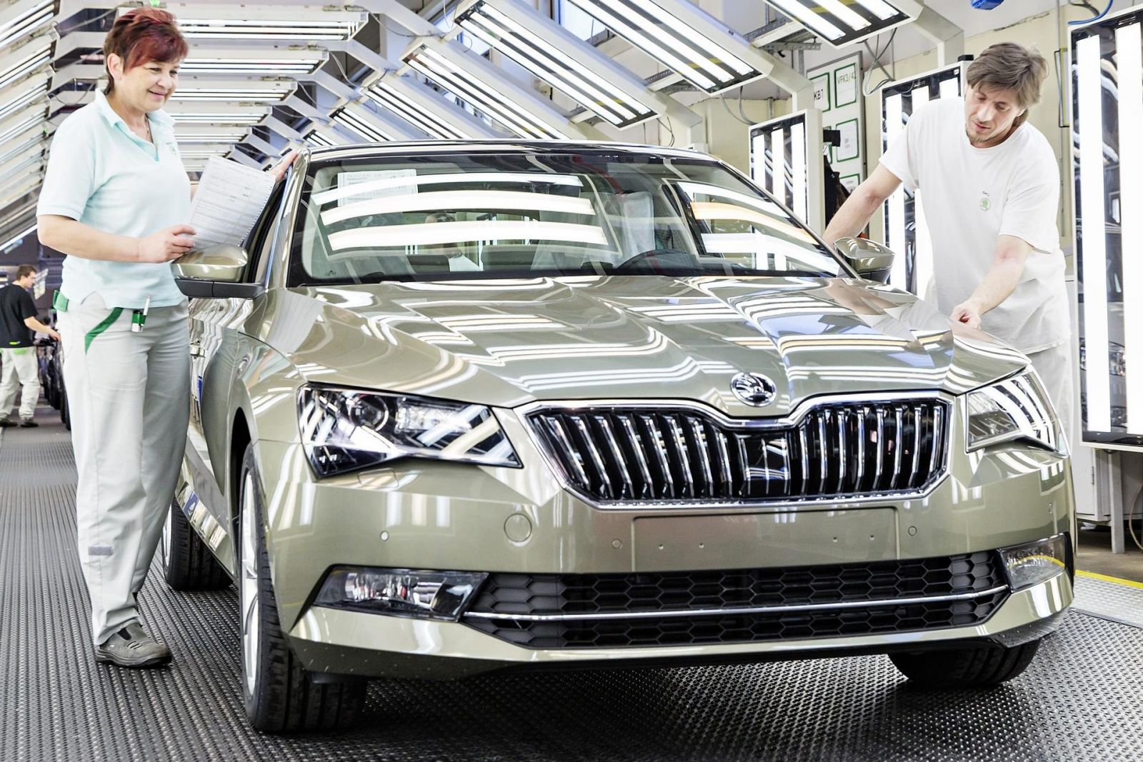 Countries form bloc to block EU petrol, diesel car ban