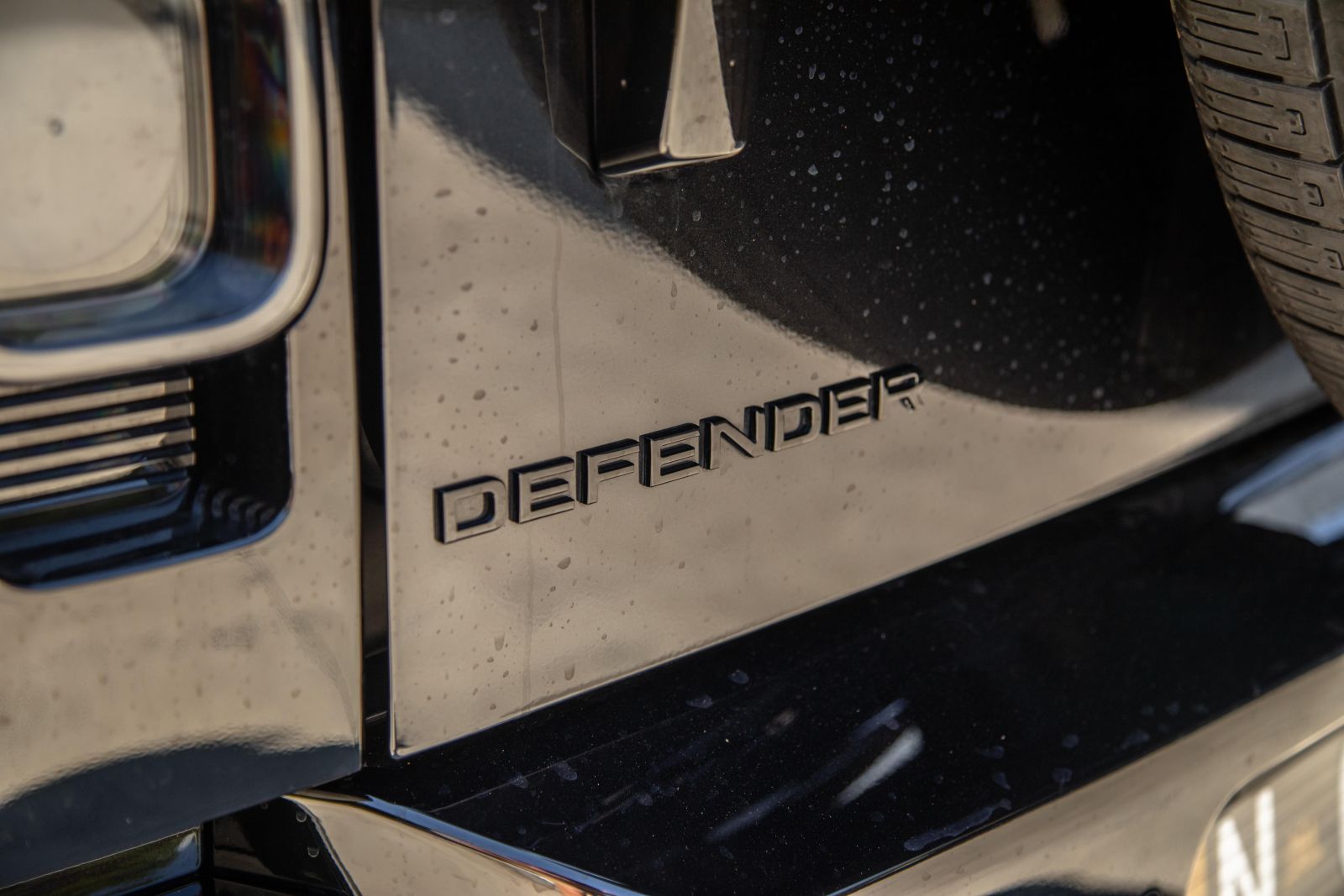 2023 Land Rover Defender 90 V8